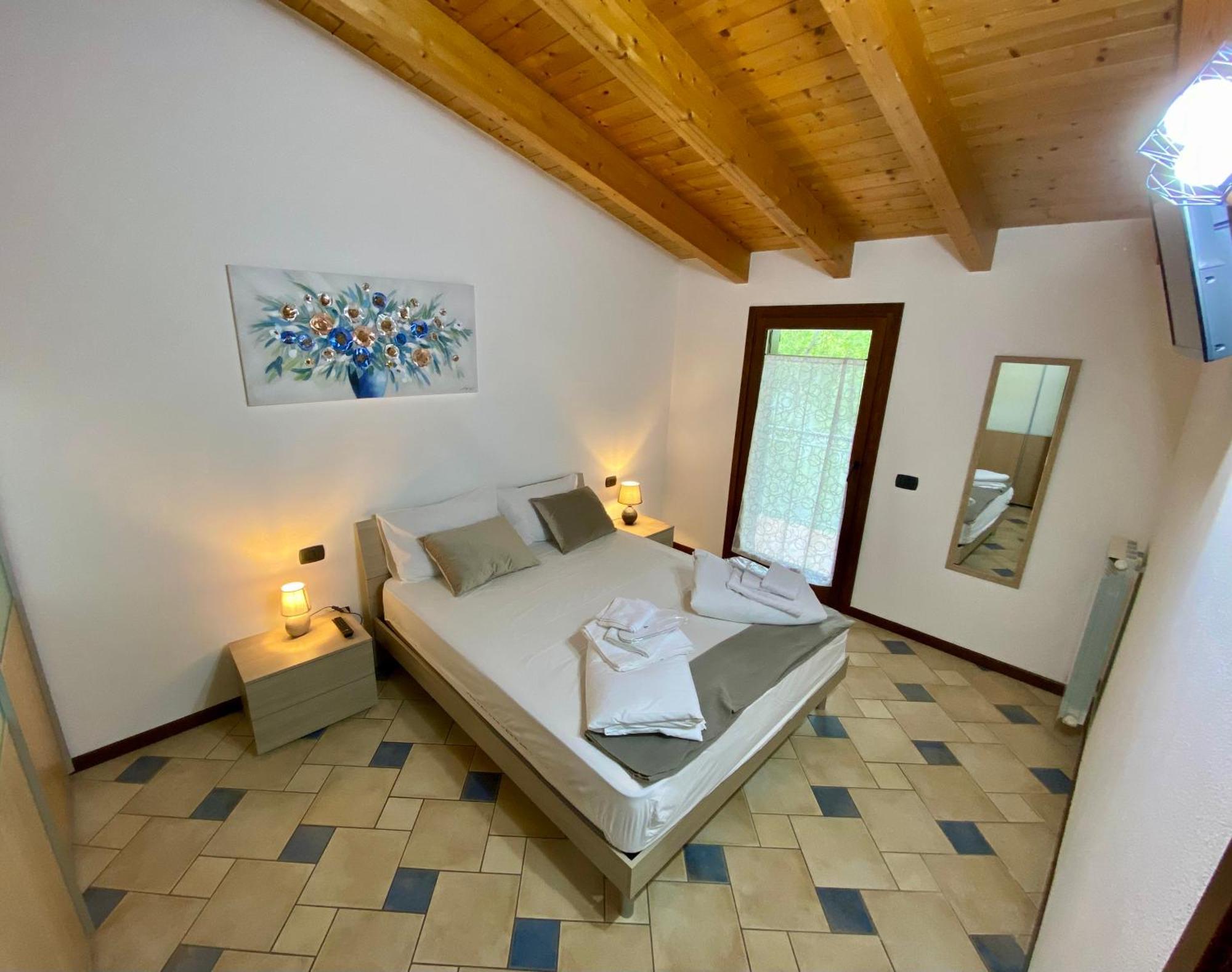 Enjoy House Apartment Ronchi  Luaran gambar